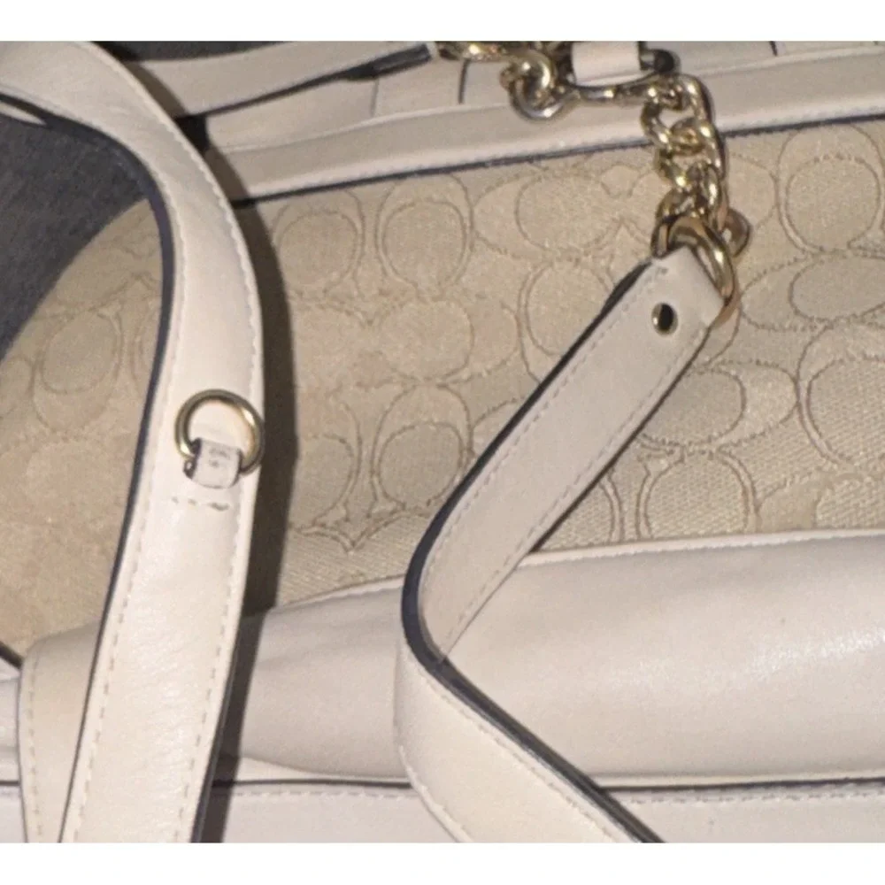 Coach signature jacquard